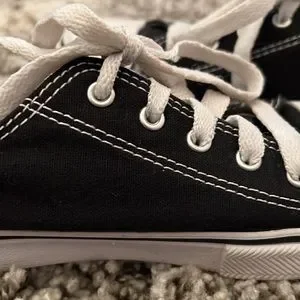 Faded Glory Shoes Conversestyle Sneakers Size Black And White